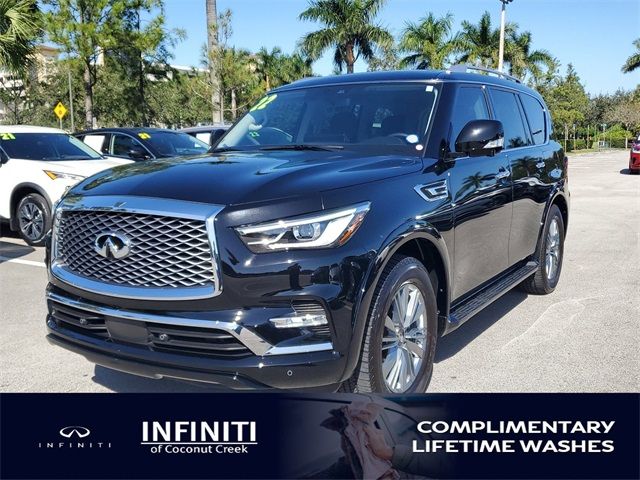 2022 INFINITI QX80 Luxe