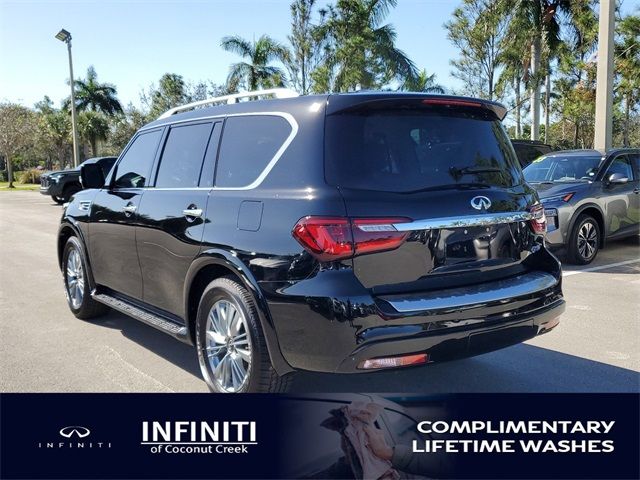 2022 INFINITI QX80 Luxe