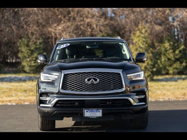 2022 INFINITI QX80 Luxe