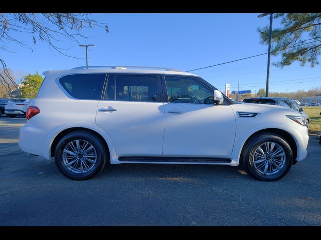 2022 INFINITI QX80 Luxe