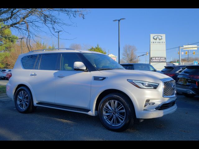 2022 INFINITI QX80 Luxe