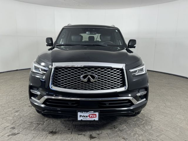 2022 INFINITI QX80 Luxe