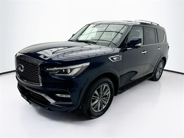 2022 INFINITI QX80 Luxe