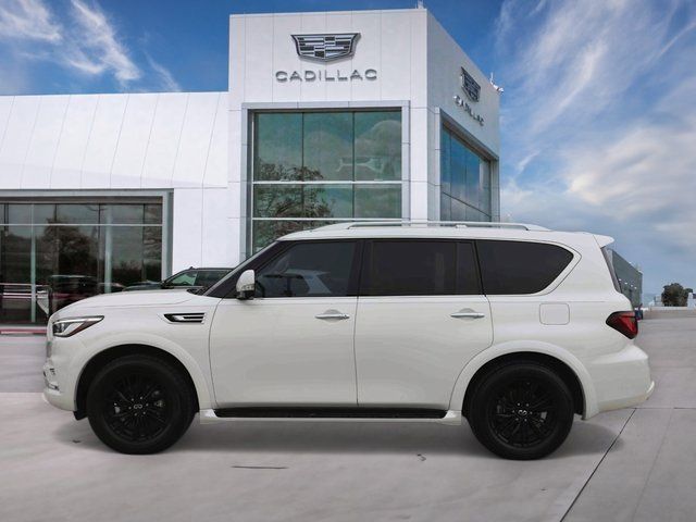 2022 INFINITI QX80 Luxe