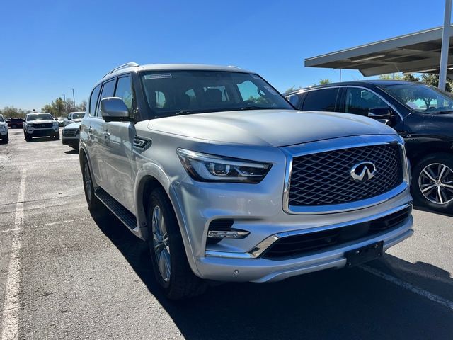 2022 INFINITI QX80 Luxe