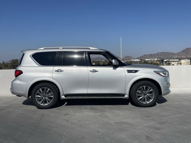 2022 INFINITI QX80 Luxe