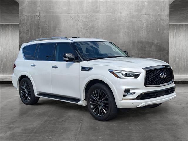 2022 INFINITI QX80 Premium Select