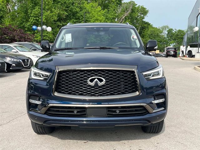 2022 INFINITI QX80 Premium Select