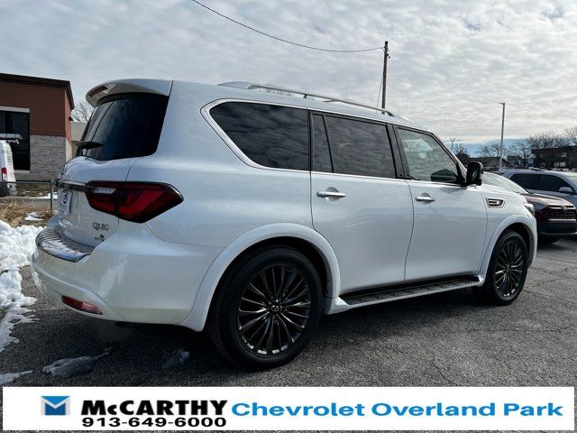 2022 INFINITI QX80 Premium Select