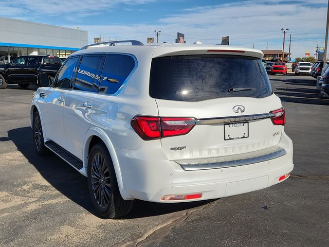 2022 INFINITI QX80 Premium Select