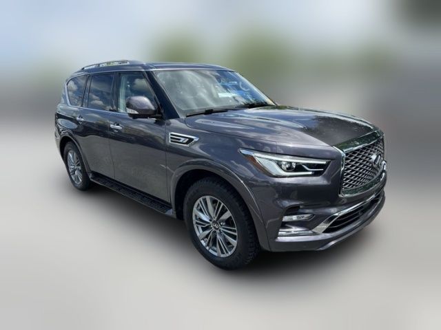 2022 INFINITI QX80 Luxe