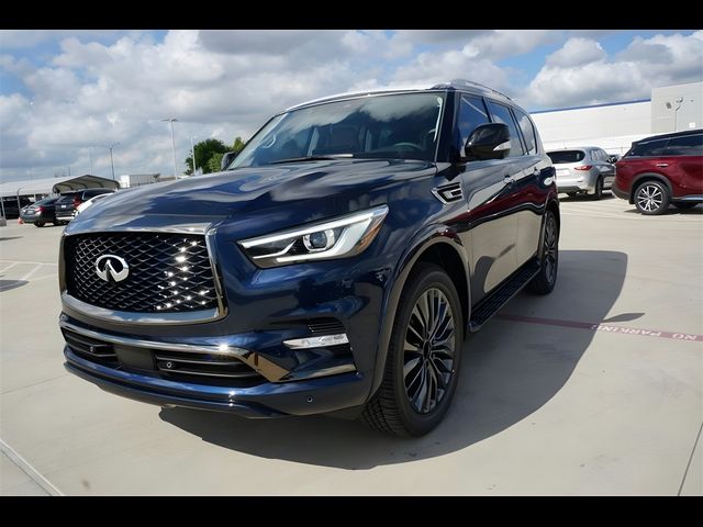 2022 INFINITI QX80 Premium Select