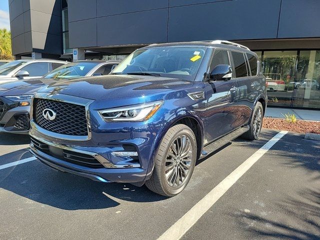 2022 INFINITI QX80 Premium Select