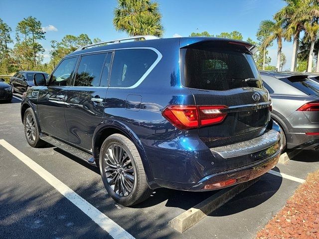 2022 INFINITI QX80 Premium Select