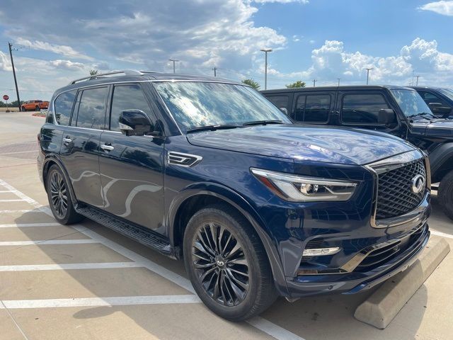 2022 INFINITI QX80 Premium Select