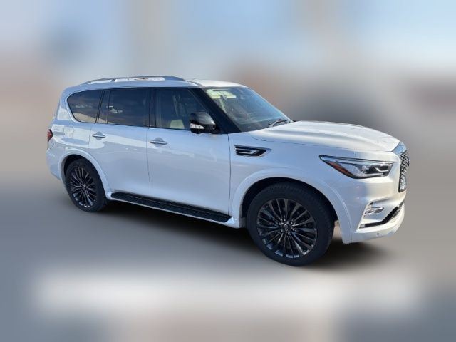 2022 INFINITI QX80 Luxe