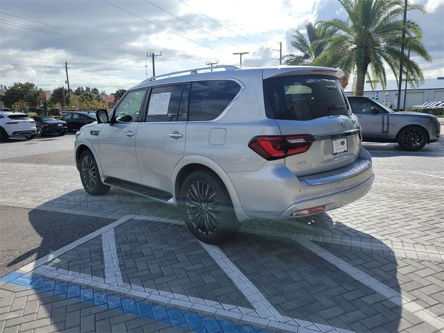 2022 INFINITI QX80 Premium Select