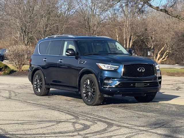 2022 INFINITI QX80 Premium Select