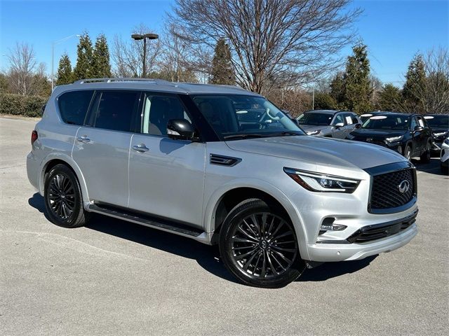 2022 INFINITI QX80 Premium Select