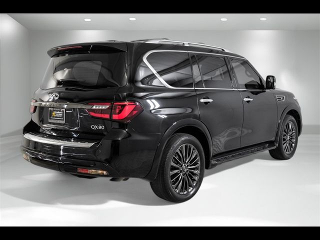 2022 INFINITI QX80 Premium Select