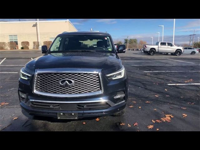 2022 INFINITI QX80 Luxe