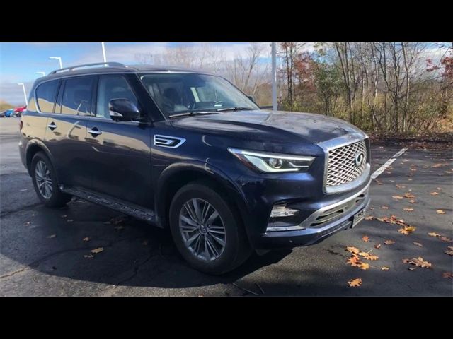 2022 INFINITI QX80 Luxe