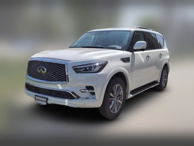 2022 INFINITI QX80 Luxe