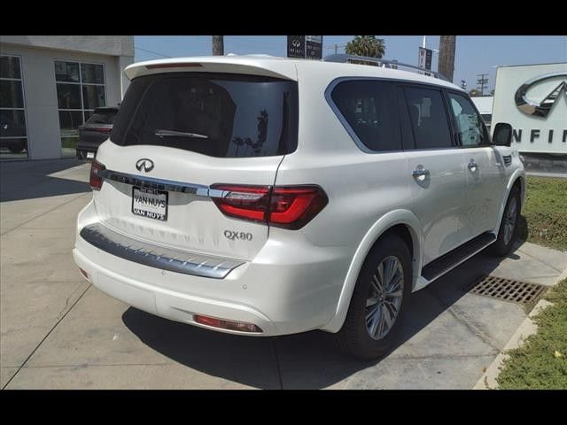 2022 INFINITI QX80 Luxe