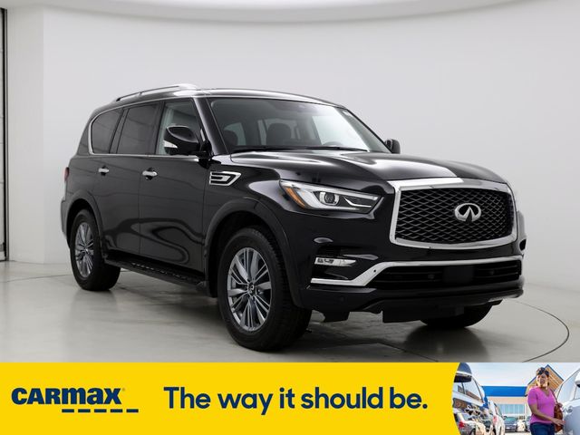 2022 INFINITI QX80 Luxe