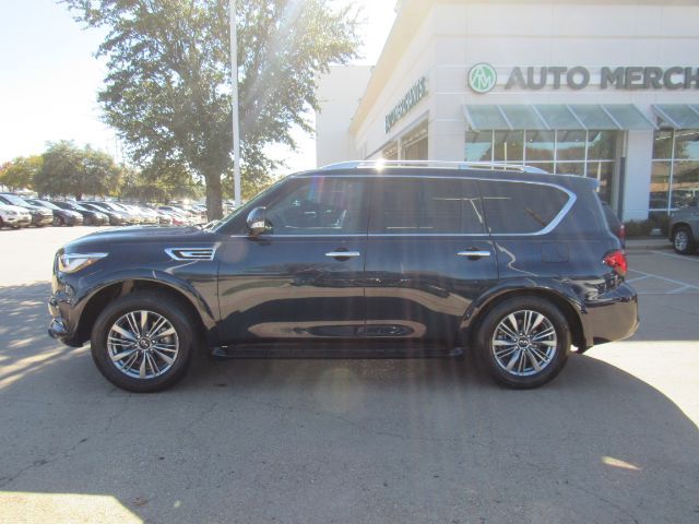 2022 INFINITI QX80 Luxe