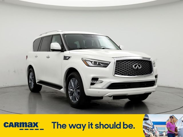 2022 INFINITI QX80 Luxe