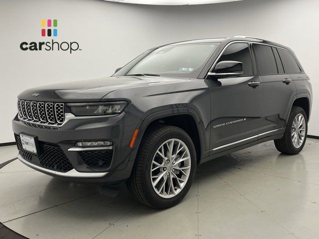 2022 Jeep Grand Cherokee Summit