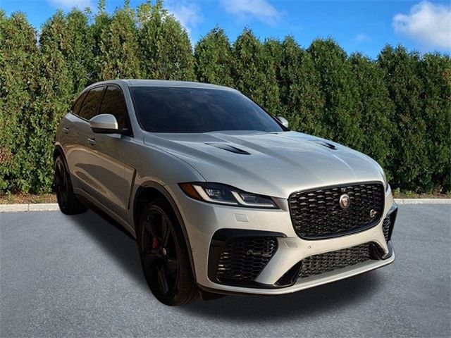 2022 Jaguar F-Pace SVR