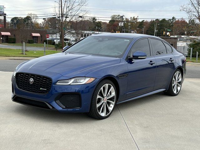 2022 Jaguar XF R-Dynamic SE