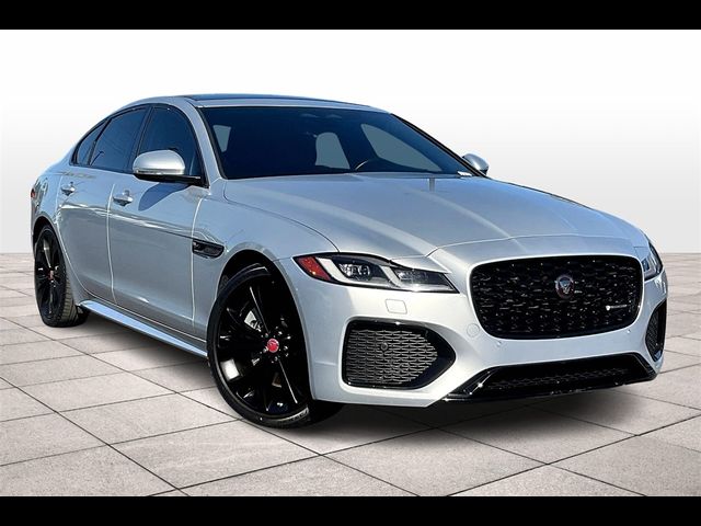 2022 Jaguar XF R-Dynamic SE