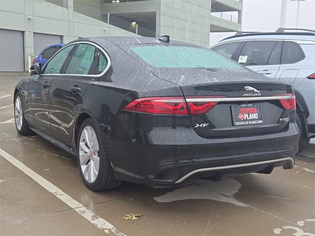 2022 Jaguar XF R-Dynamic SE