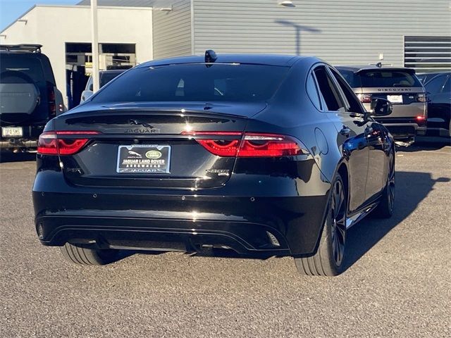 2022 Jaguar XF R-Dynamic SE