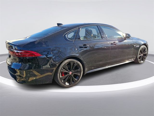 2022 Jaguar XF R-Dynamic SE