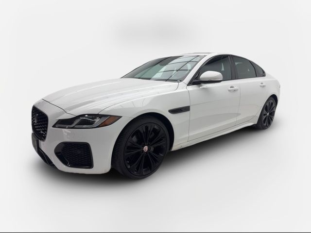 2022 Jaguar XF R-Dynamic SE