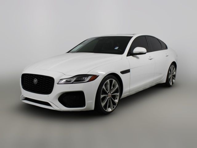 2022 Jaguar XF SE