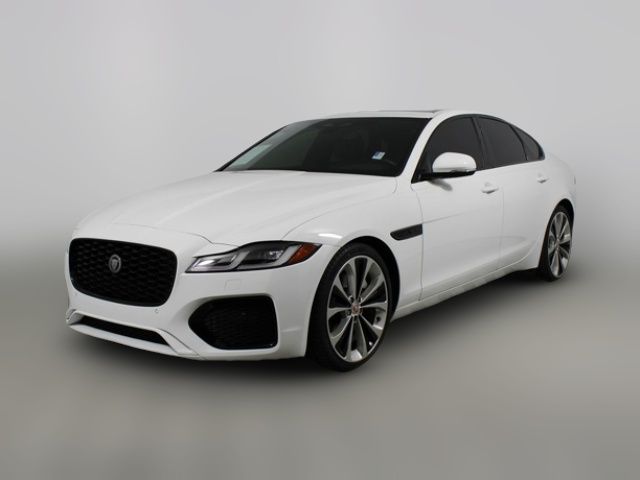 2022 Jaguar XF SE