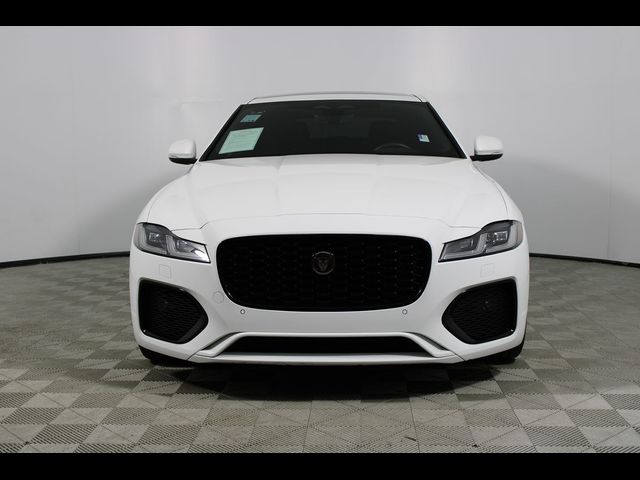 2022 Jaguar XF SE