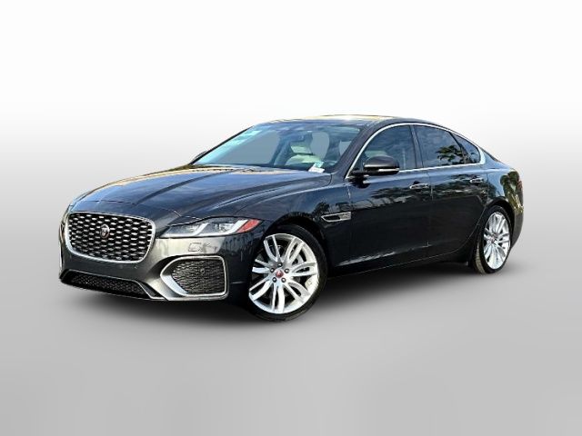 2022 Jaguar XF SE