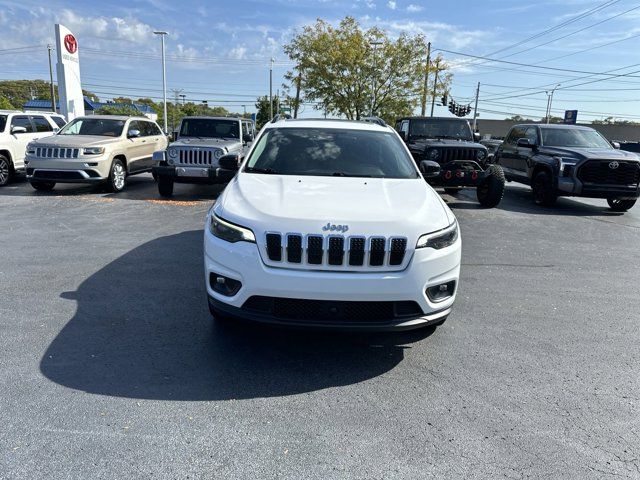 2022 Jeep Cherokee Latitude Lux