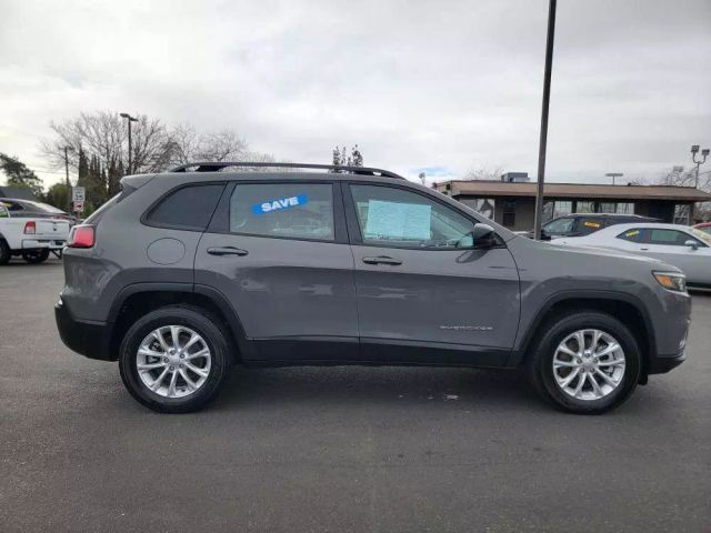 2022 Jeep Cherokee Latitude Lux