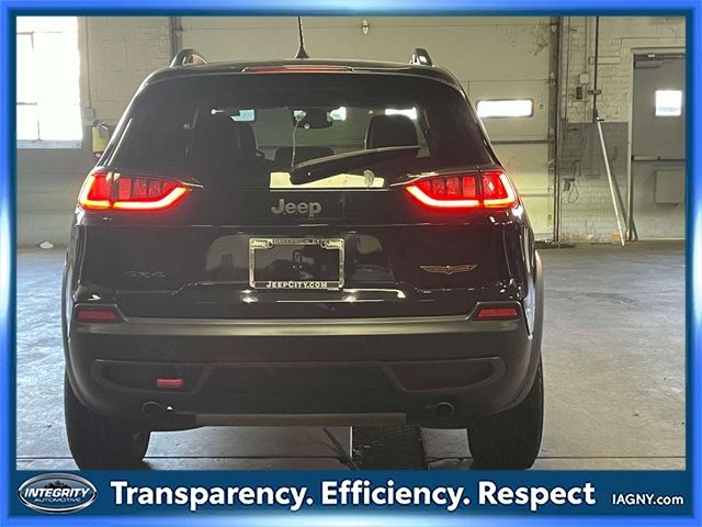 2022 Jeep Cherokee Trailhawk