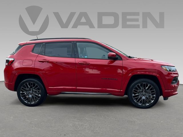 2022 Jeep Compass 