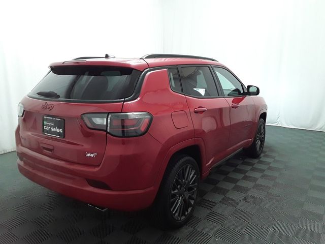 2022 Jeep Compass 