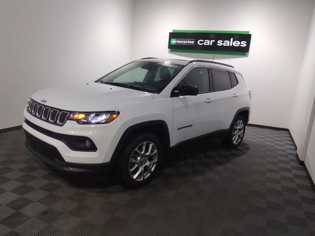 2022 Jeep Compass Latitude Lux