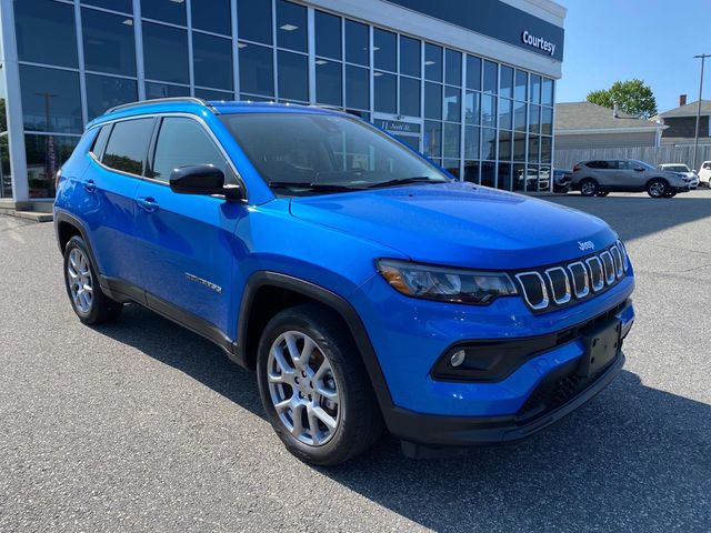 2022 Jeep Compass Latitude Lux